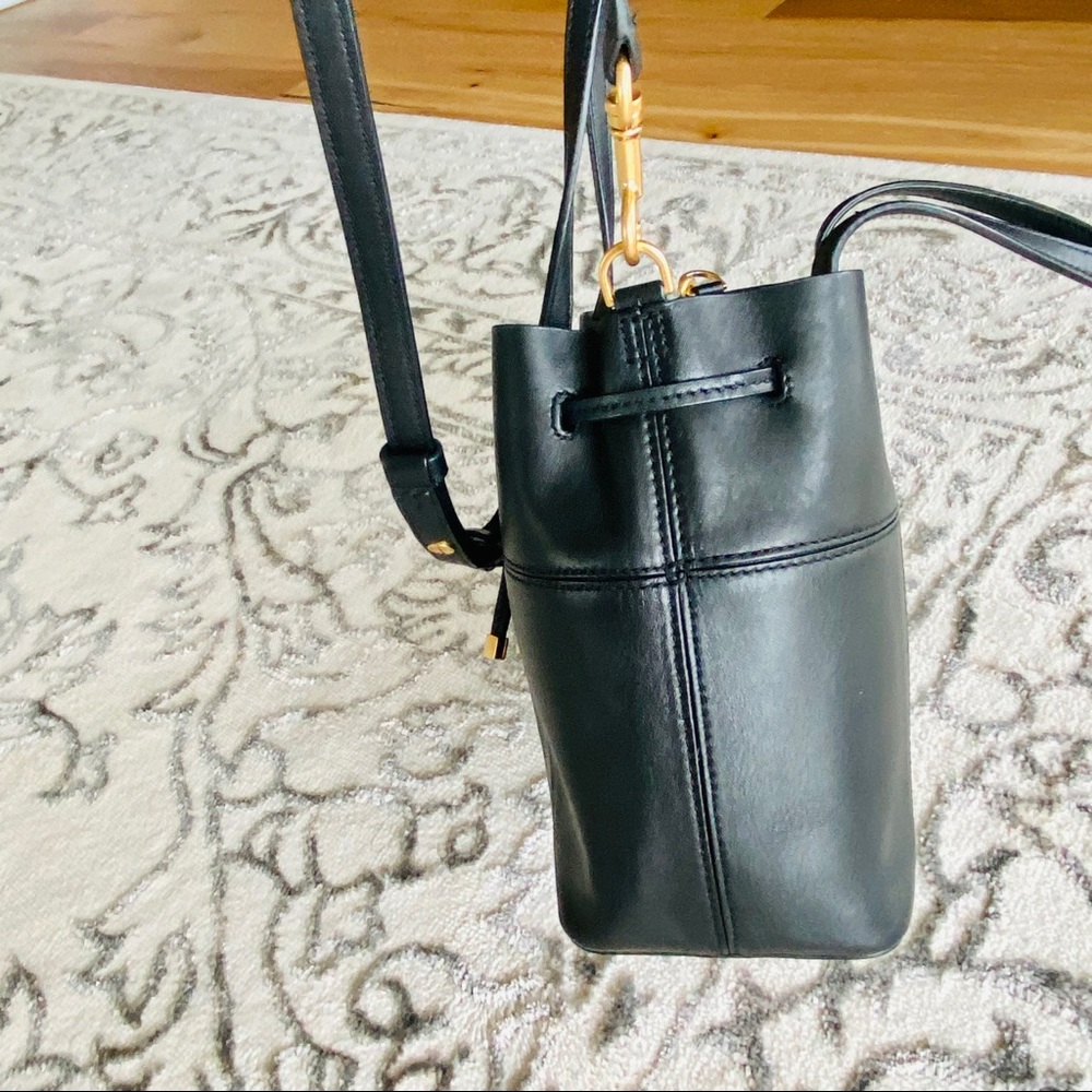 Tory Burch Black Block T Small Bucket Bag EUC - Picture 11 of 14